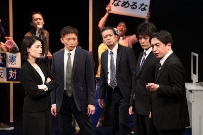 『民衆が敵』舞台写真_220509_0012.jpg